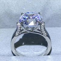5 Carat Moissanite Ring Giovanna - Minimalist Brilliance Women's Ring Velanci
