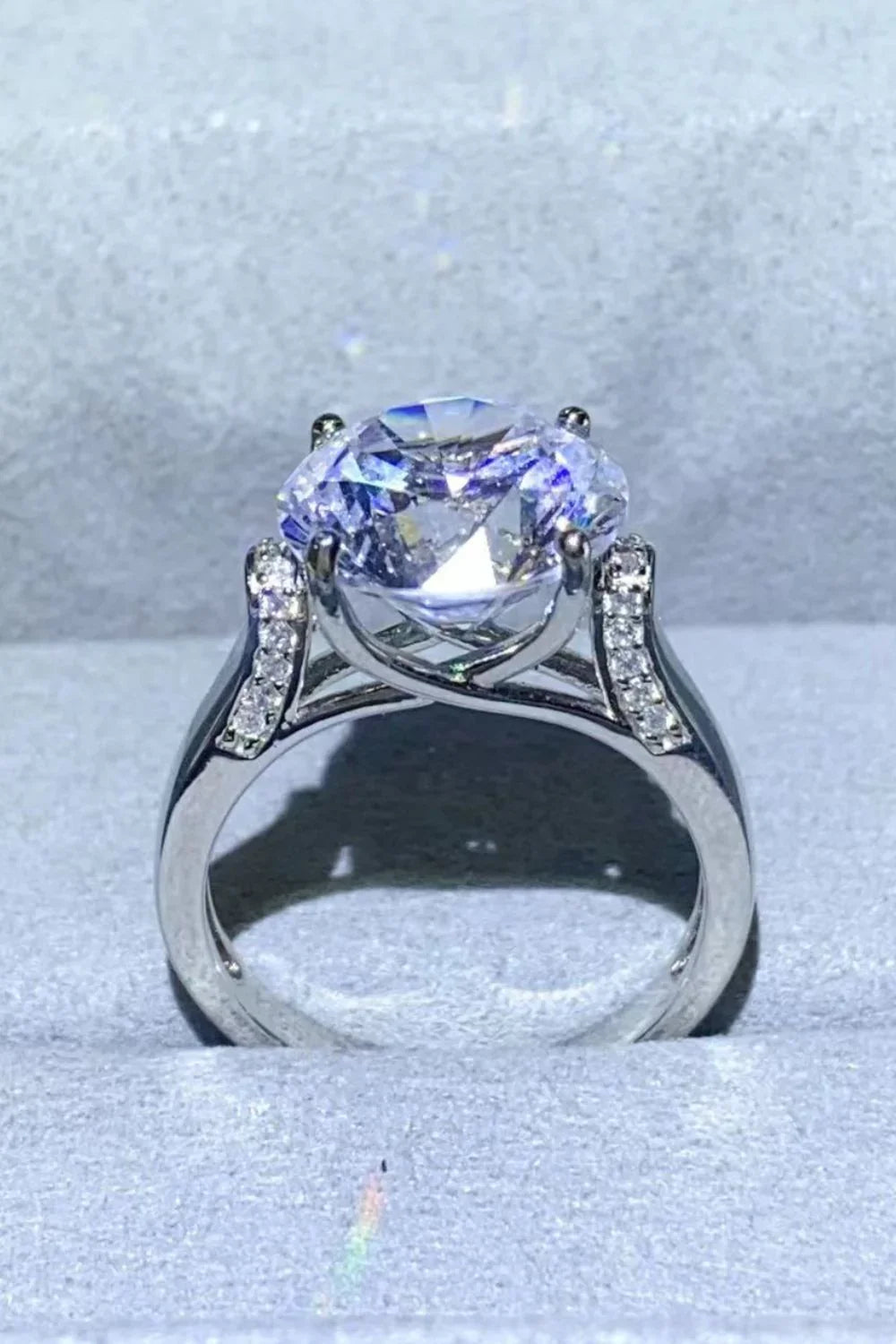 5 Carat Moissanite Ring Giovanna - Minimalist Brilliance Women's Ring Velanci