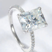 Moissanite Ring Giulia - 4-Carat Classic Sparkle Finish Women's Ring Velanci