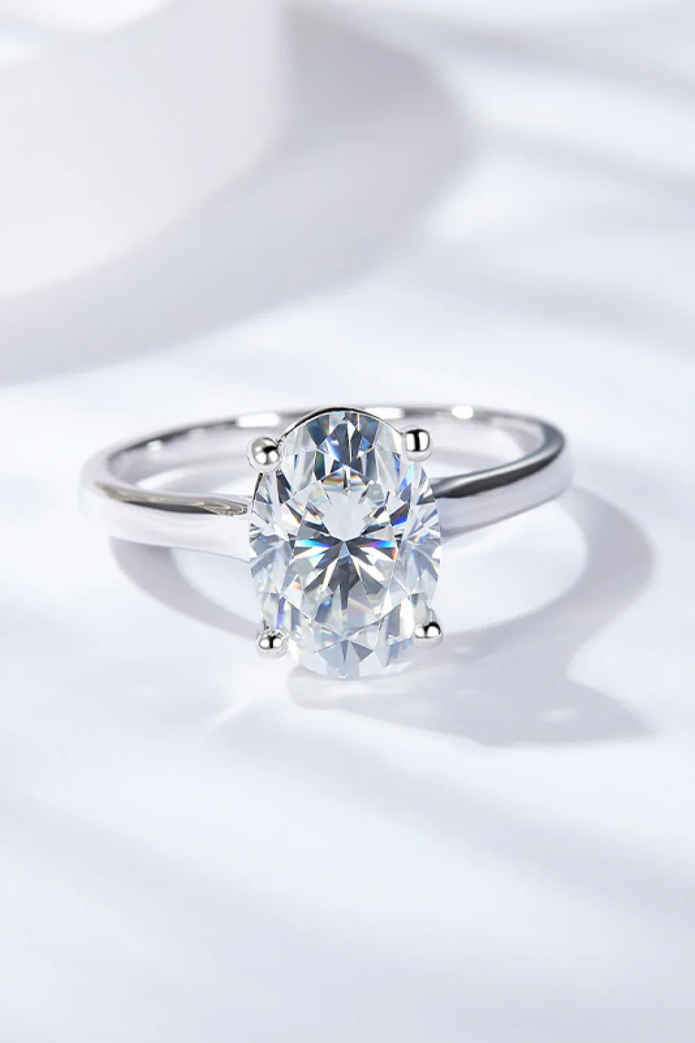 Moissanite Ring Giulia - 2.5ct Oval Solitaire Minimalist Women's Ring Velanci
