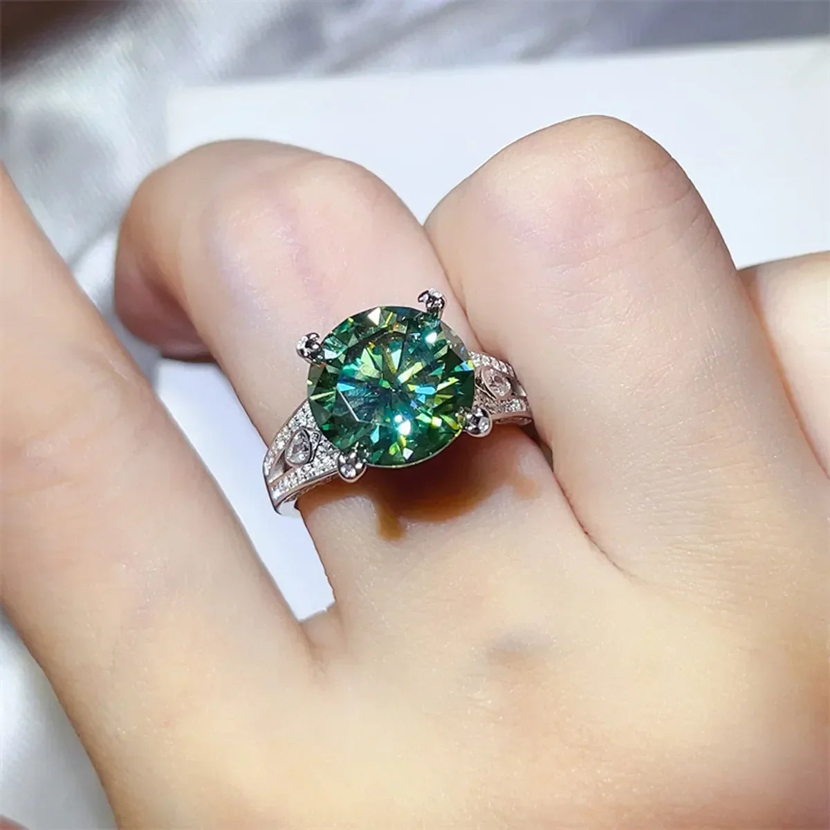 Sterling Moissanite Ring Giovanna - 5 Carat Starglow Women's Ring Velanci
