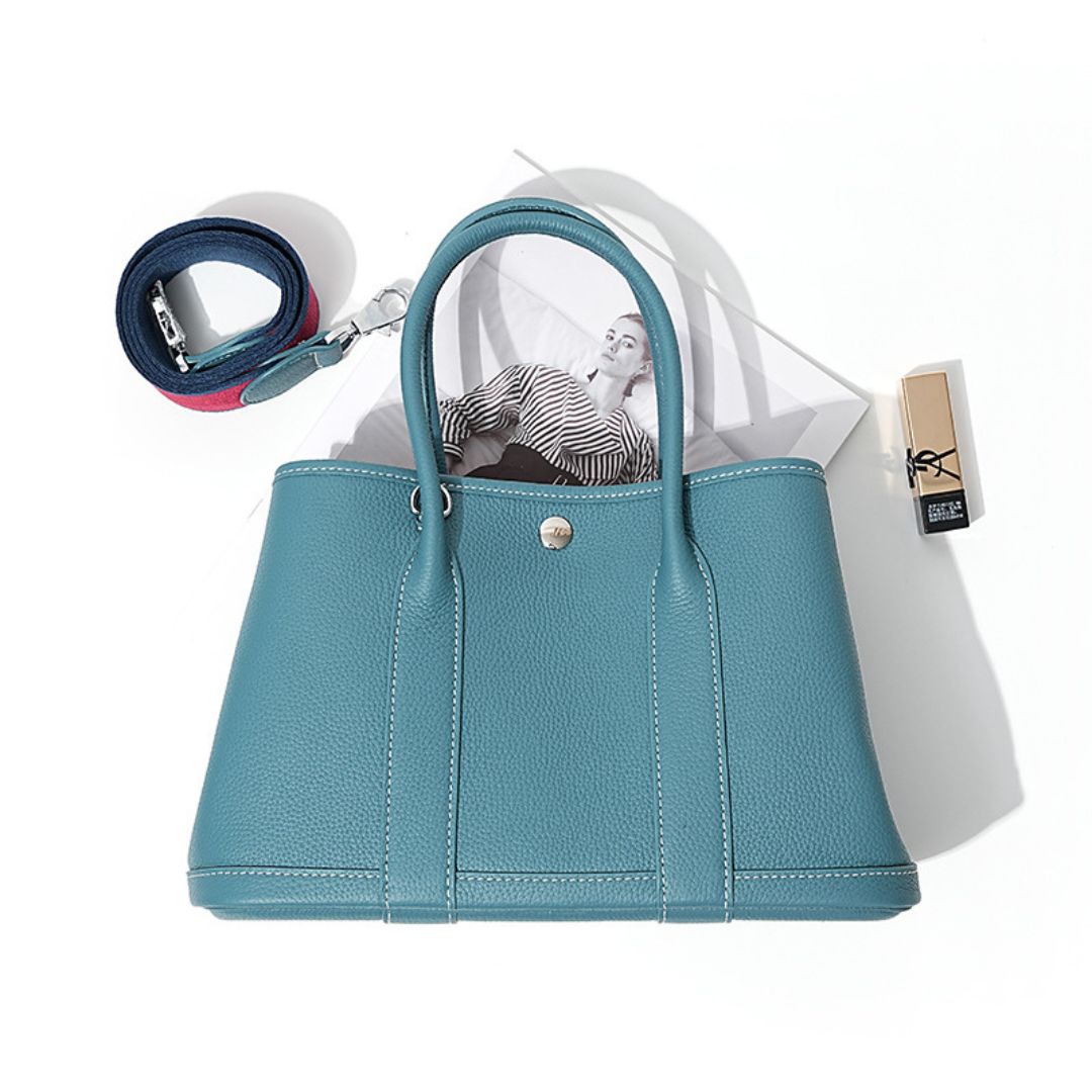 Royaume Secret Handbag: Elegance Redefined