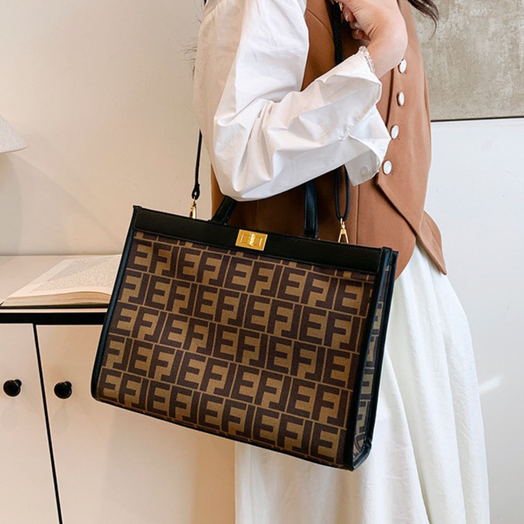 Velanci Elena Leather Handbag: A Touch of Elegance