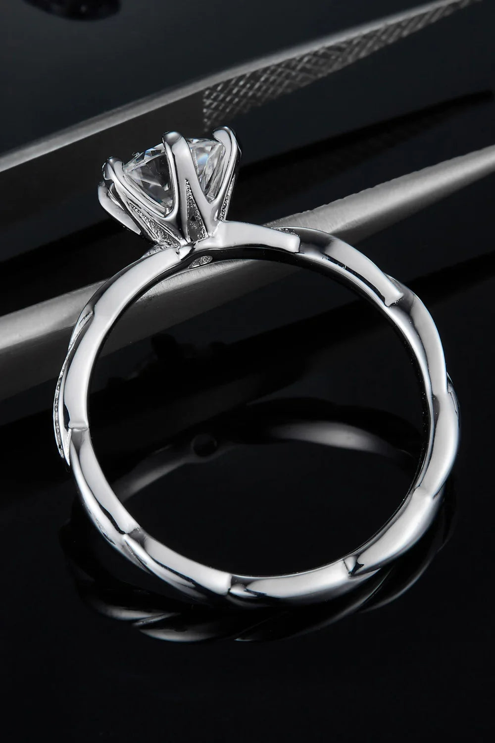 Ring Valentina - 1 Carat Moissanite, Sterling Silver Women's Ring Velanci