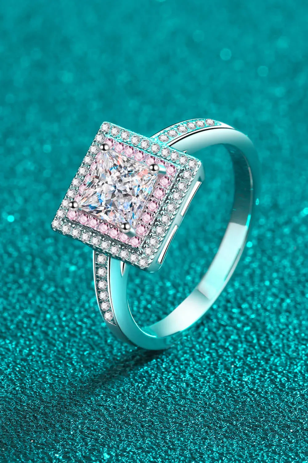 Moissanite Ring Giulia - Minimalist 1 Carat Geometric Design Women's Ring Velanci