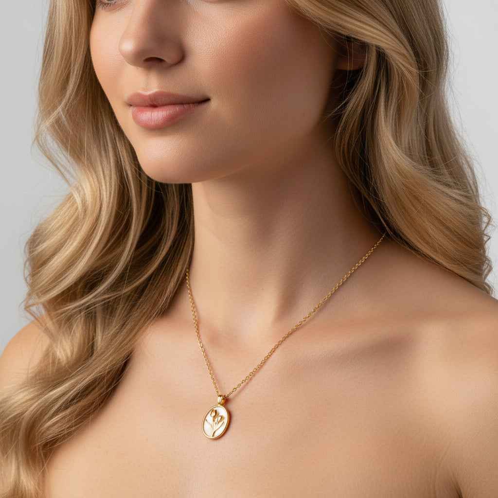 Necklace Alessia Pearl Tulip Pendant - Timeless Everyday Elegance On Gold-Plated Silver Chain Velanci