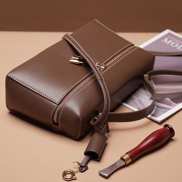 Elegant Leather Crossbody Bucket Bag for Women