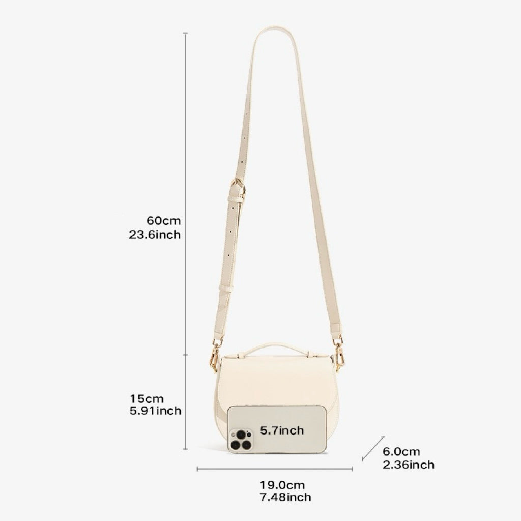 Sophisticated Leather Saddle Bag – Elegant Everyday Companion