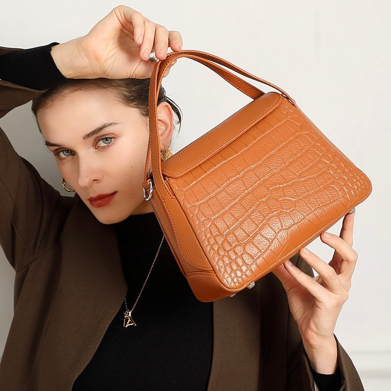 Croc-Embossed Leather Crossbody Bag for the Modern Woman
