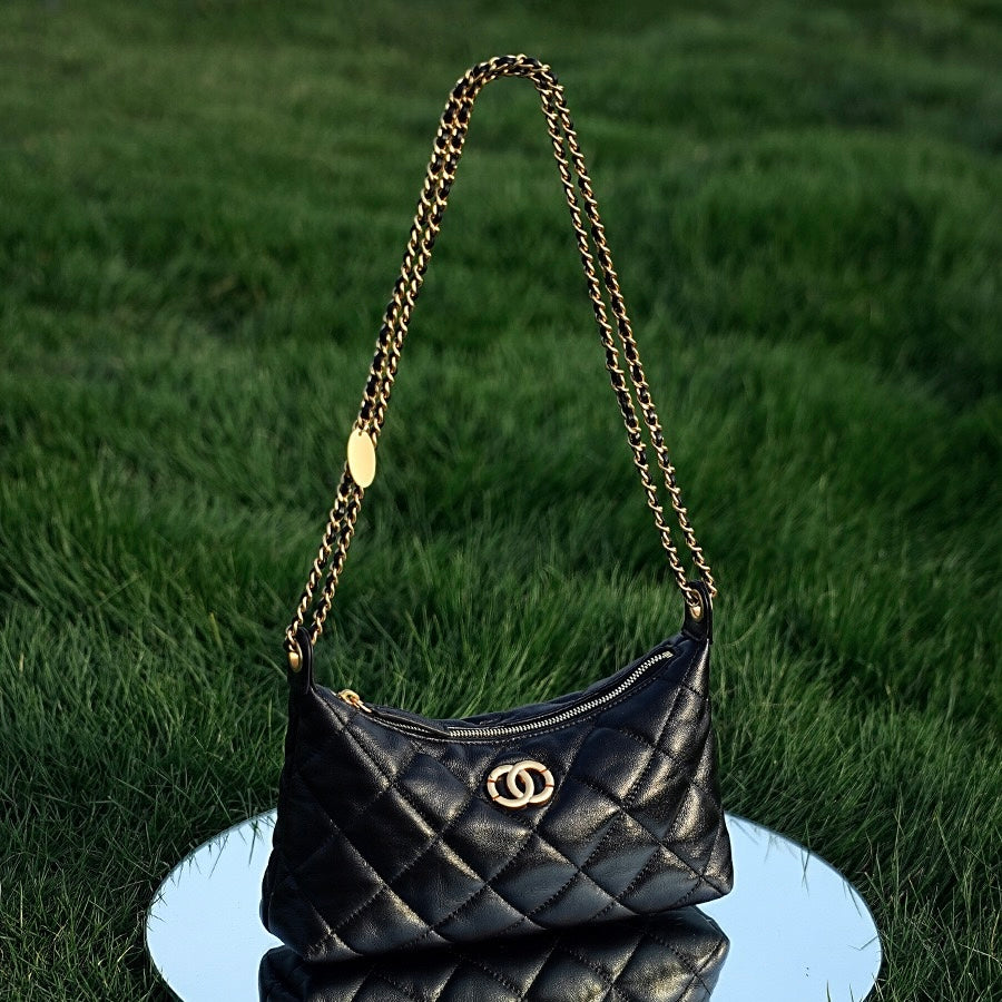 Noir Sheepskin Quilted Chain Shoulder Bag