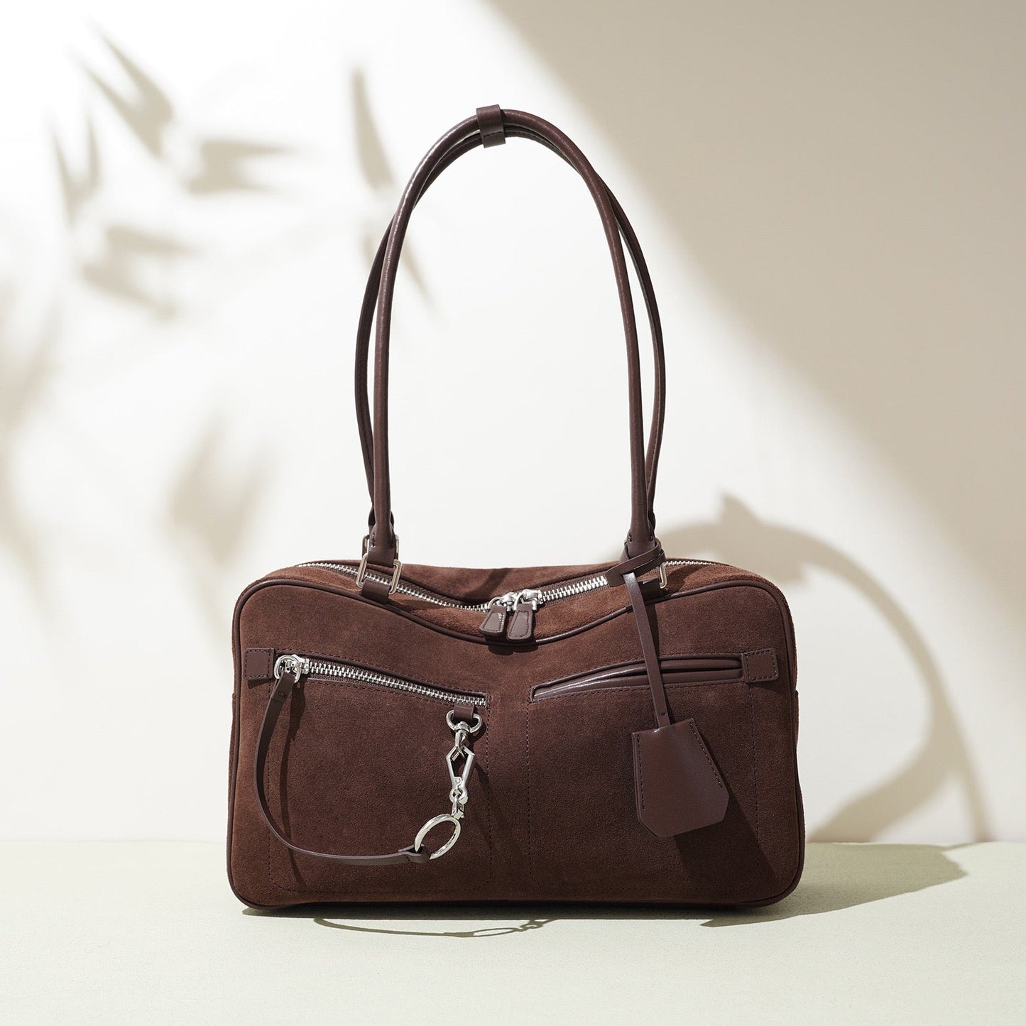 Women’s Matte Leather Vintage Pillow Tote – Elegant All-Day Companion