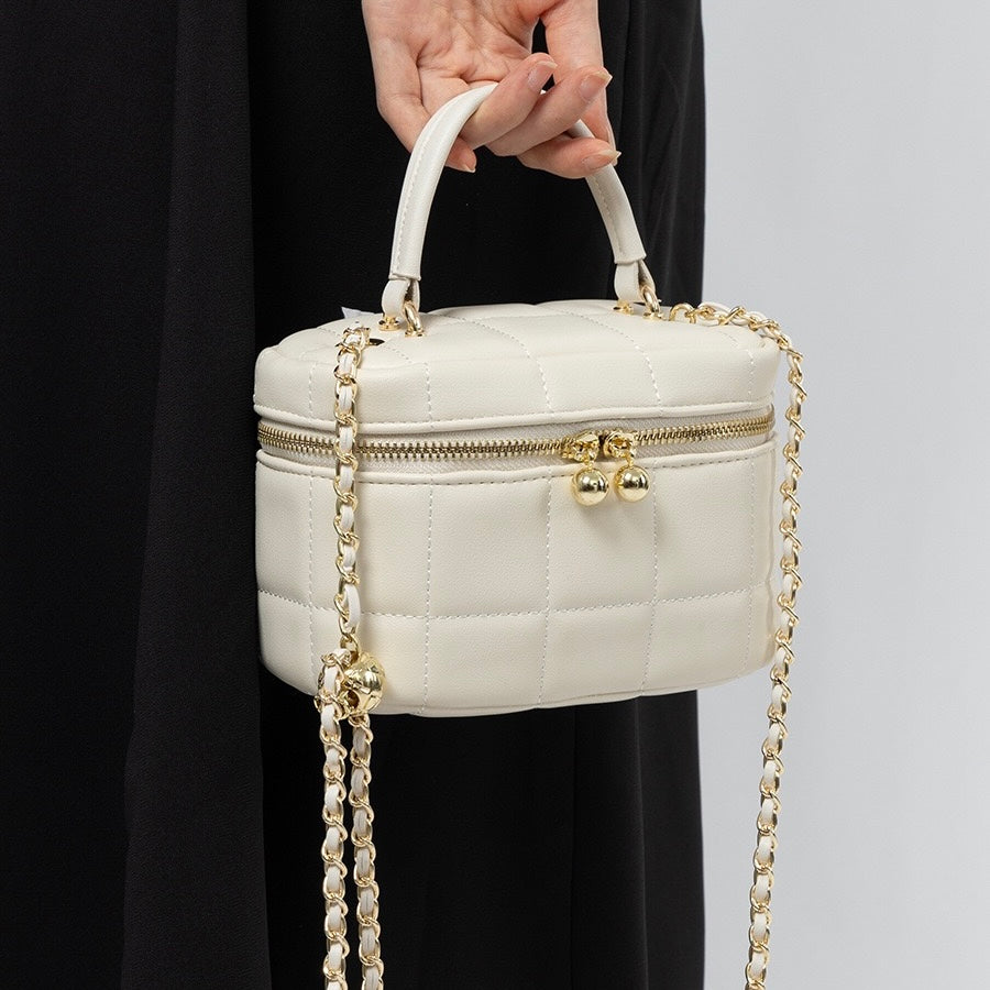 Elegant Genuine Leather Textured Chain Shoulder Bag