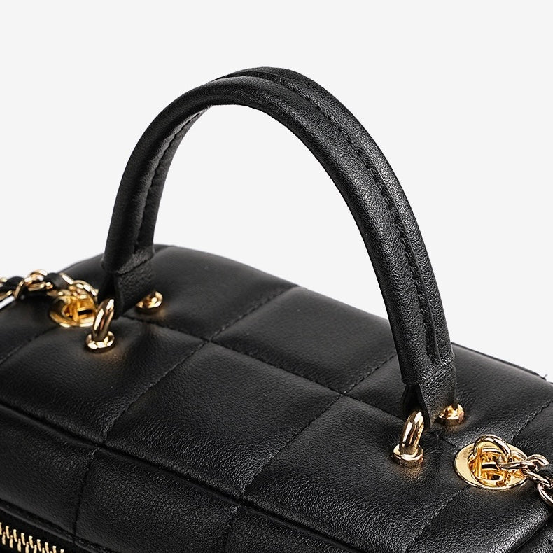 Elegant Genuine Leather Textured Chain Shoulder Bag