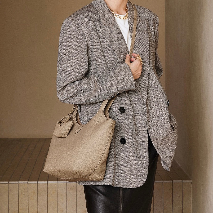 Elegant Pebbled Leather Bucket Bag with Mini Pouch