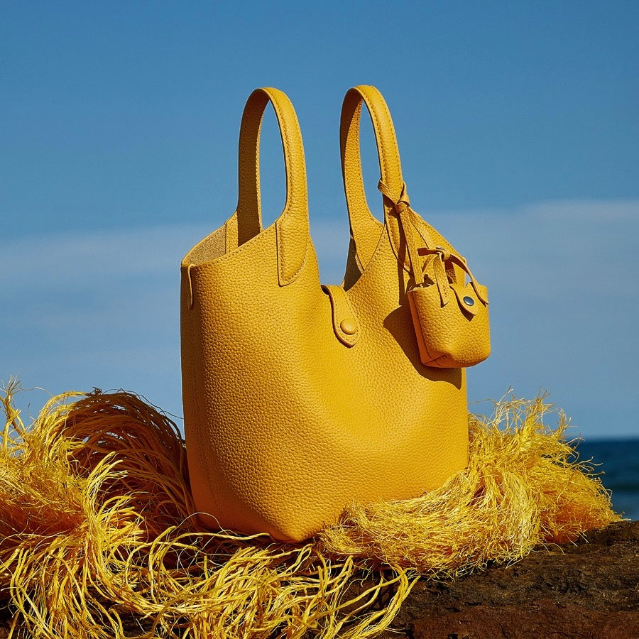 Elegant Pebbled Leather Bucket Bag with Mini Pouch