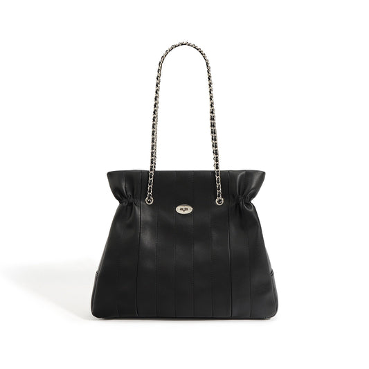 Elegant Leather Chain Shoulder Bag with Ample Space