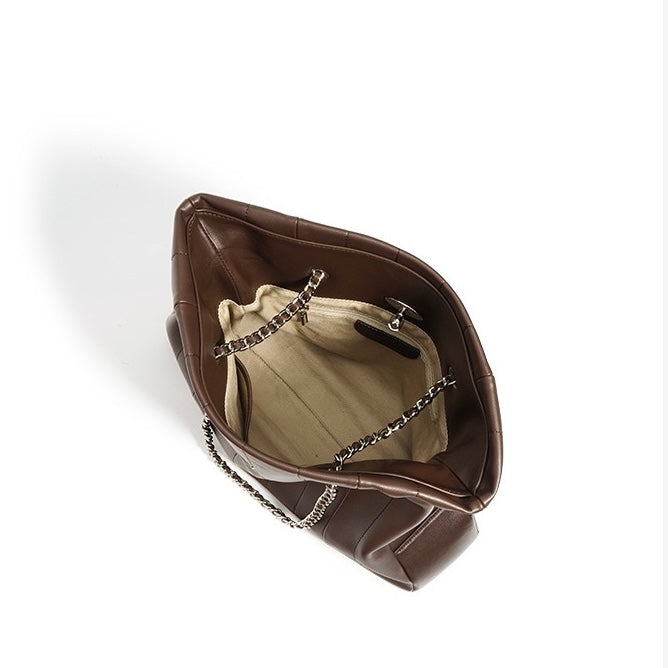 Elegant Leather Chain Shoulder Bag with Ample Space