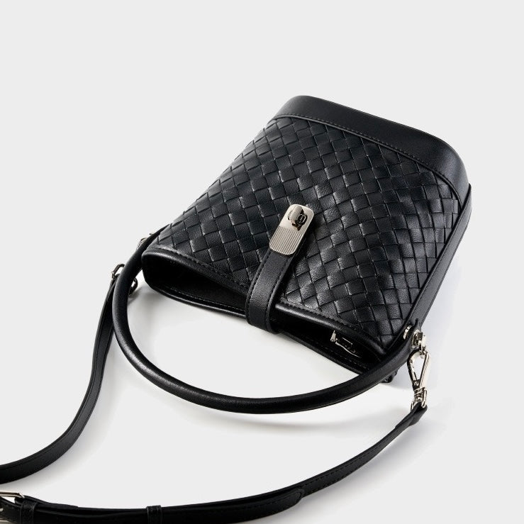 Genuine Sheepskin Woven Bucket Bag - Timeless Elegance for Everyday Chic