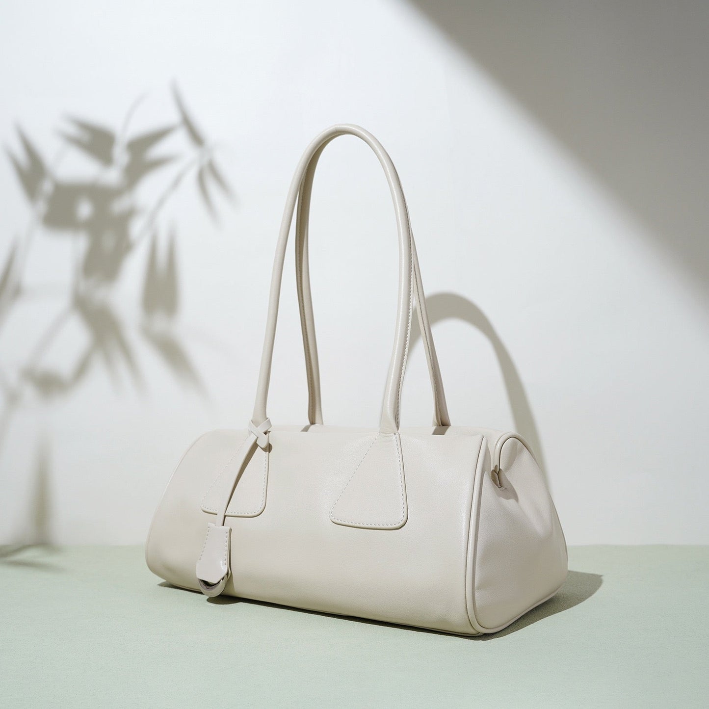 Pillow Shoulder Baguette Bag in Genuine Leather - French Elegance