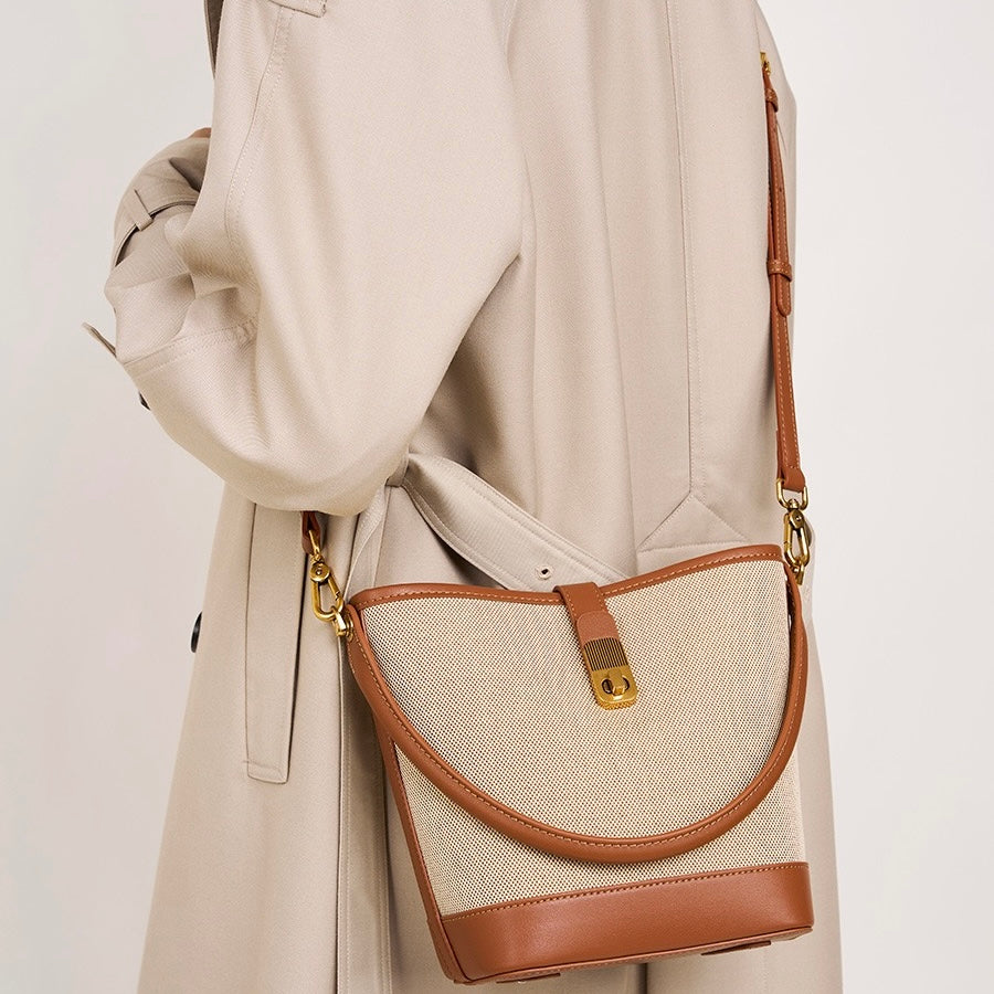 Niche Commuter Color Block Woven Shoulder Bag in Elegant Brown
