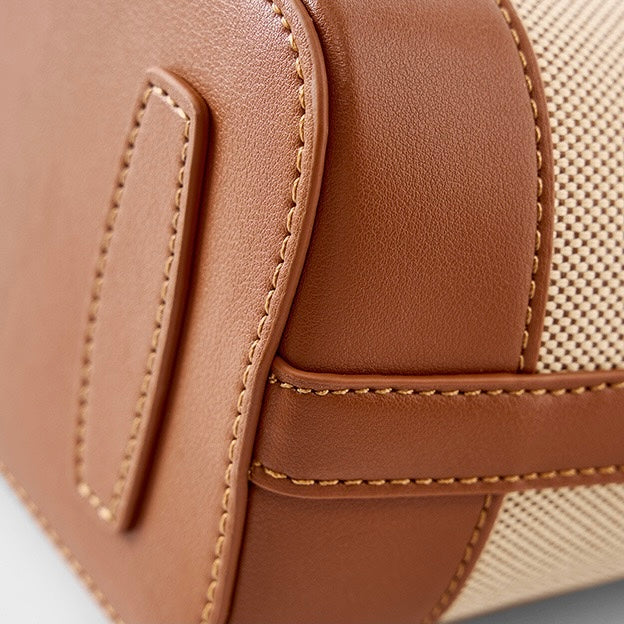 Niche Commuter Color Block Woven Shoulder Bag in Elegant Brown