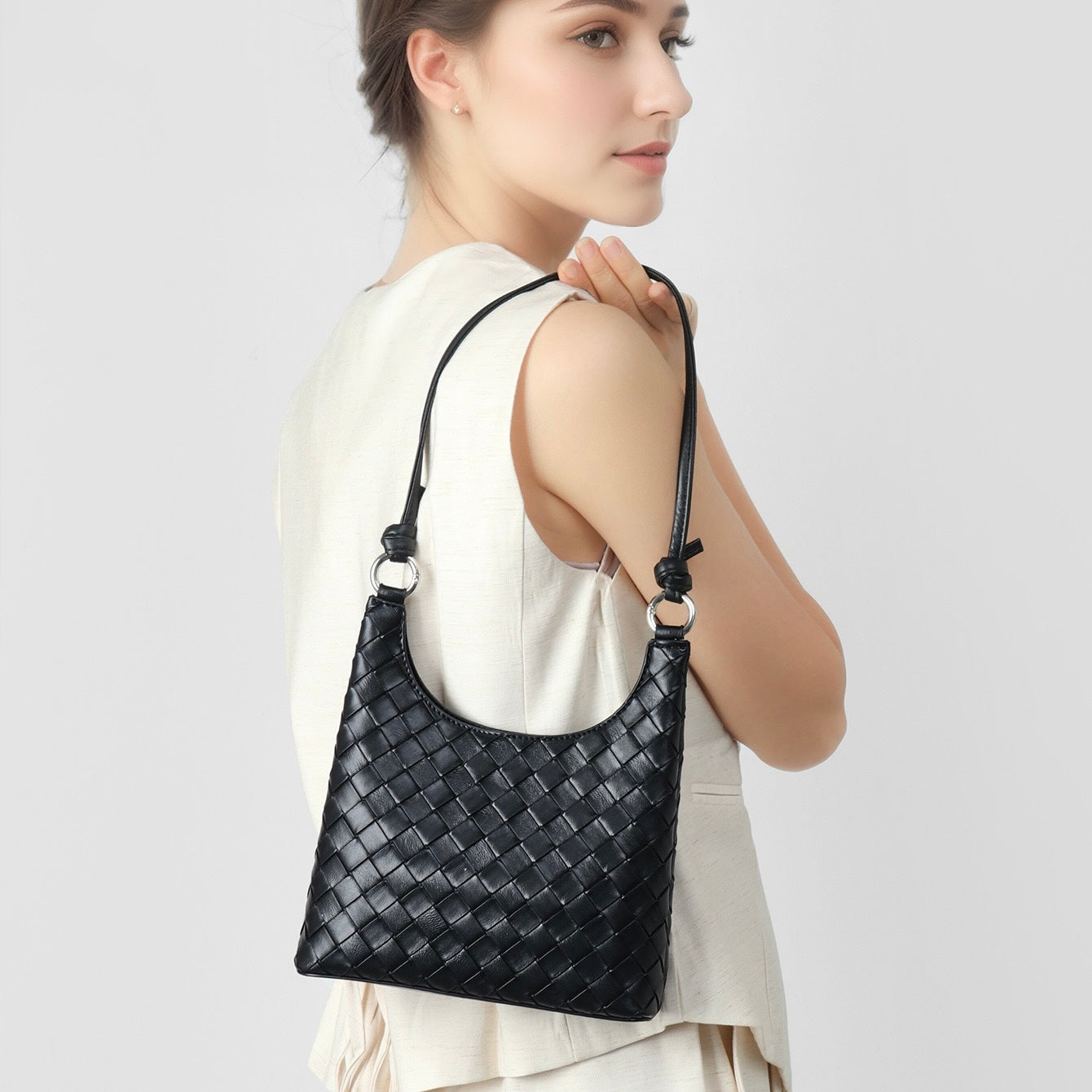 Exquisite Leather Woven Shoulder Bag in Luxe Styles