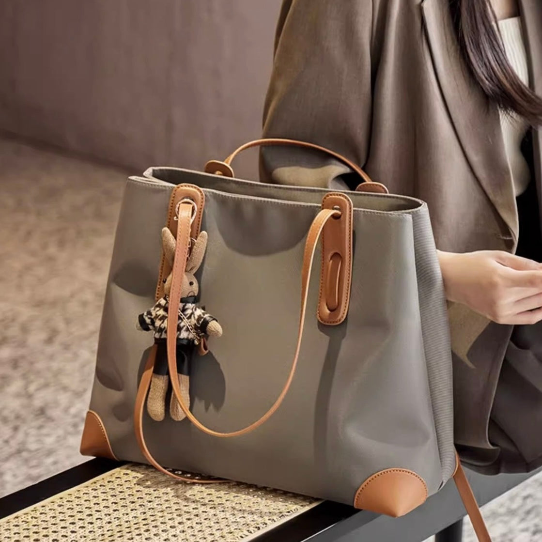 Sophisticated Taupe Large Capacity Single-Shoulder Tote Bag