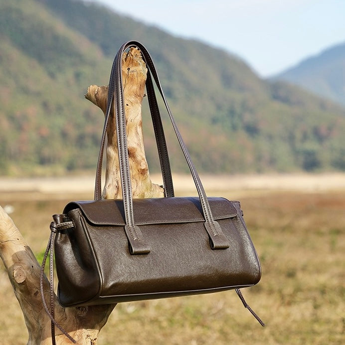 Vintage Genuine Leather Underarm Baguette Bag - Timeless Elegance
