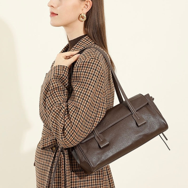 Vintage Genuine Leather Underarm Baguette Bag - Timeless Elegance