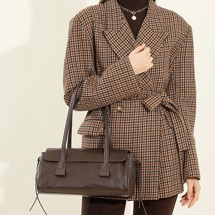 Vintage Genuine Leather Underarm Baguette Bag - Timeless Elegance