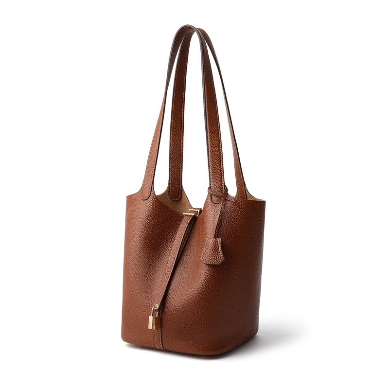 Exquisite Textured Leather Tote Bag with Elegant Gold Buckle