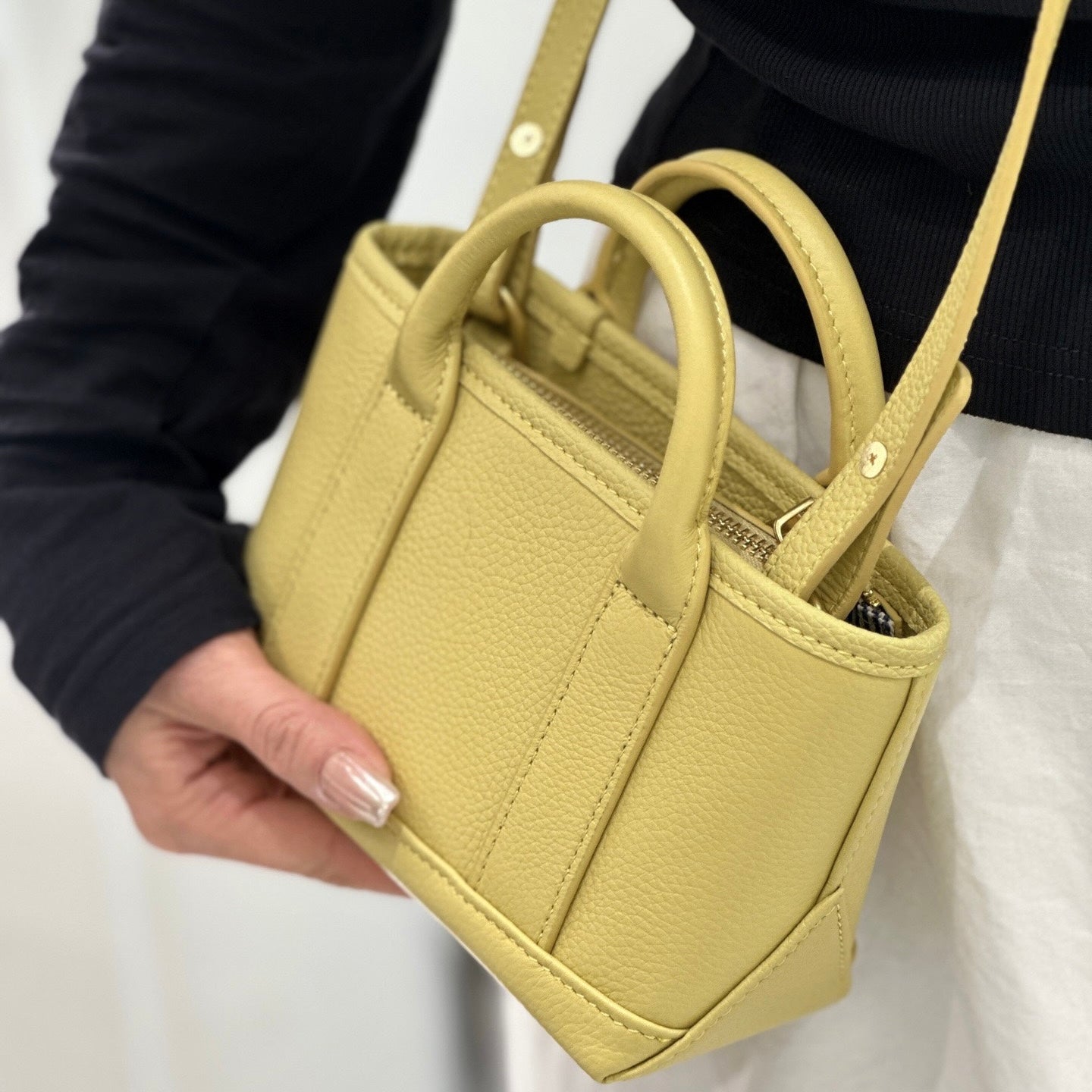 Exquisite Genuine Cowhide Mini Basket Handheld Crossbody Bag