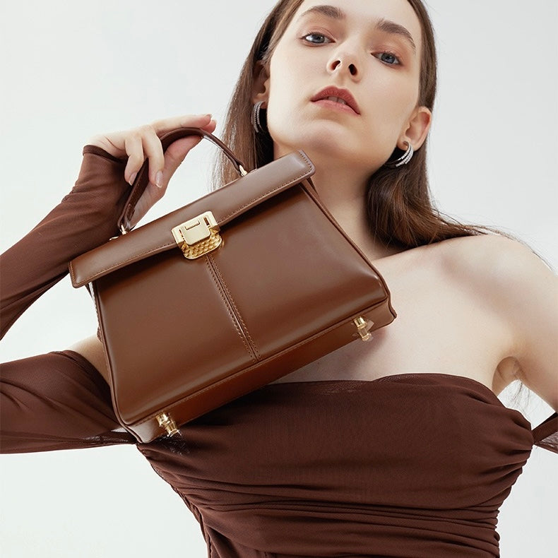 Exquisite Genuine Leather Horseshoe Buckle Handbag