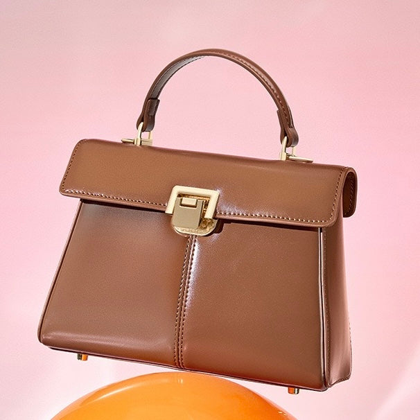 Exquisite Genuine Leather Horseshoe Buckle Handbag