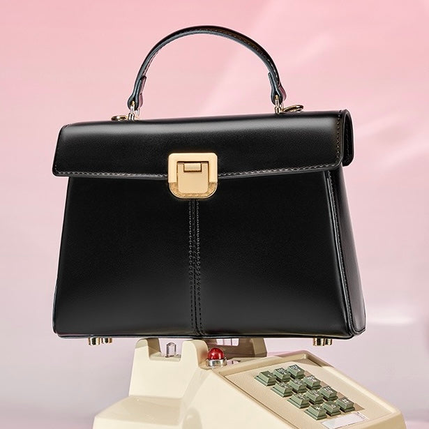 Exquisite Genuine Leather Horseshoe Buckle Handbag