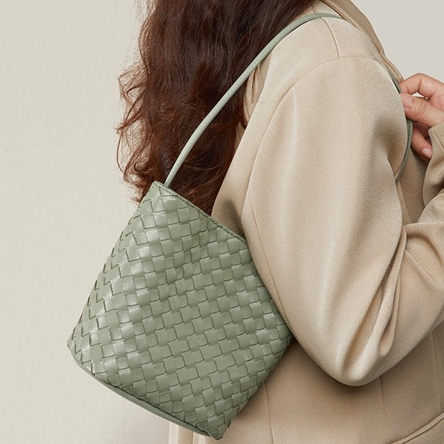 Genuine Sheepskin Retro Woven Bucket Bag for Women