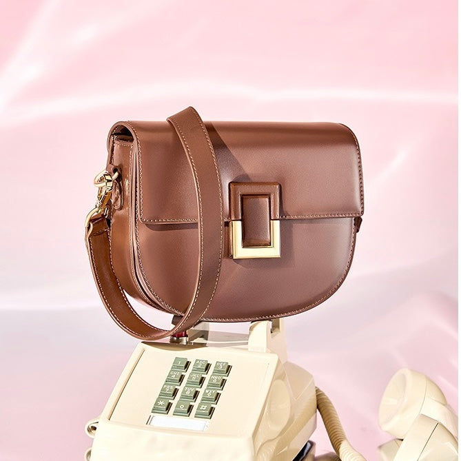 Chic Genuine Leather Saddle Crossbody Bag for Effortless Elegance
