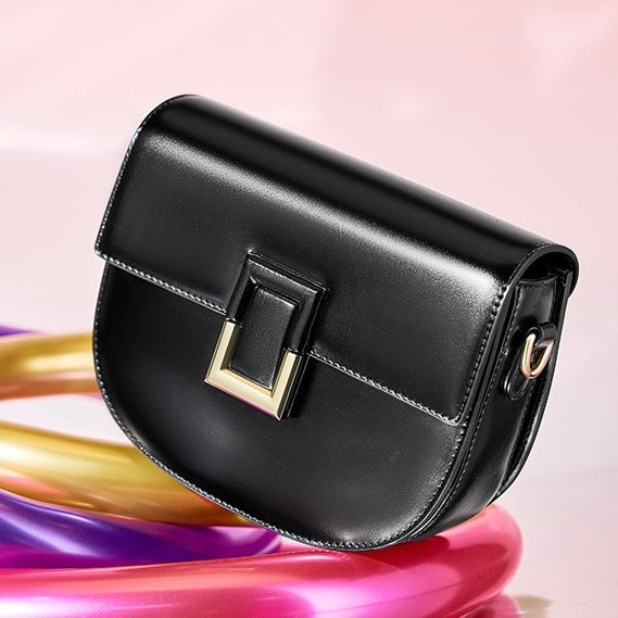 Chic Genuine Leather Saddle Crossbody Bag for Effortless Elegance