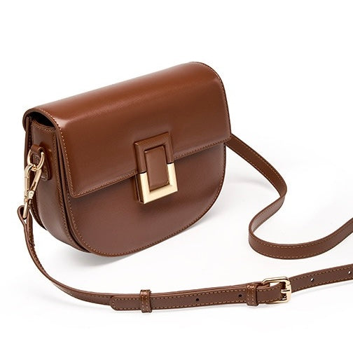Chic Genuine Leather Saddle Crossbody Bag for Effortless Elegance