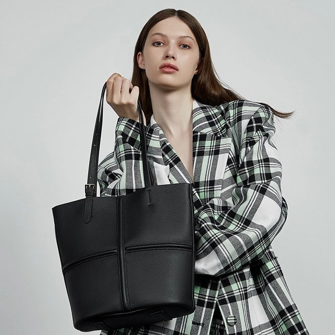 Elegant Leather Commuter Tote Bag with Pouch