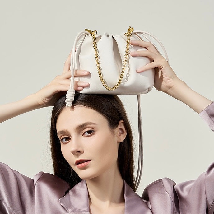 Chic Cloud Bag in Genuine Leather with Detachable Chain