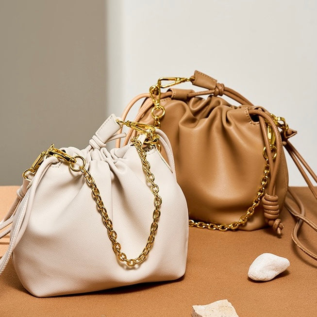 Chic Cloud Bag in Genuine Leather with Detachable Chain
