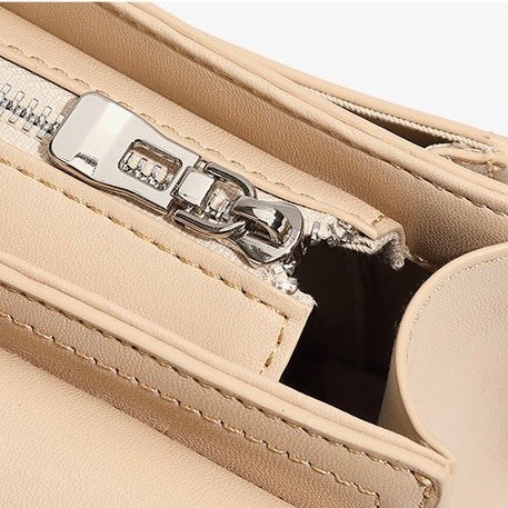 Sophisticated Women's Genuine Leather Commuter Messenger Bag