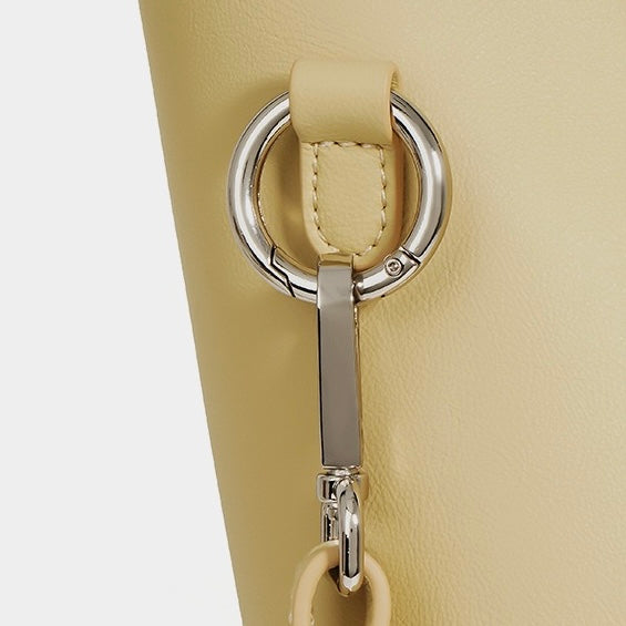 Elegant Women's Genuine Leather Bucket Bag with Adjustable Strap