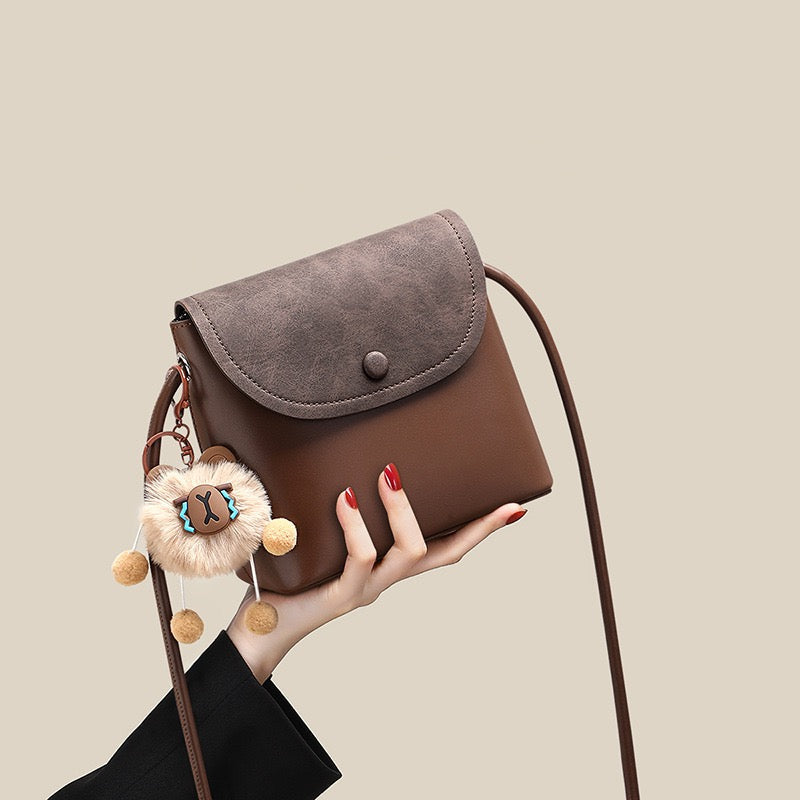 Elegant Vintage Leather Flap Crossbody Bag