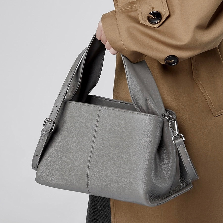 Vintage Elegance: Women's Genuine Leather Top-Grain Shoulder Bag