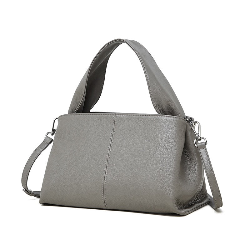 Vintage Elegance: Women's Genuine Leather Top-Grain Shoulder Bag