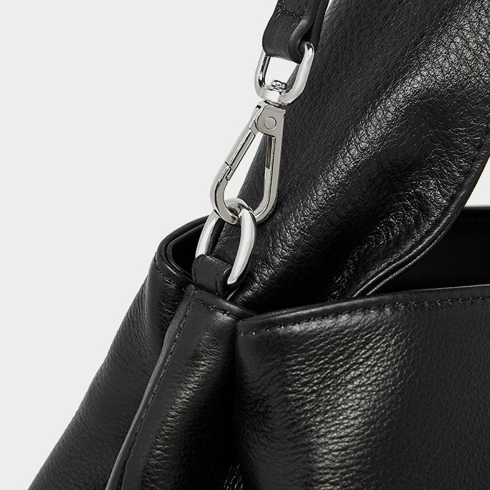 Vintage Elegance: Women's Genuine Leather Top-Grain Shoulder Bag