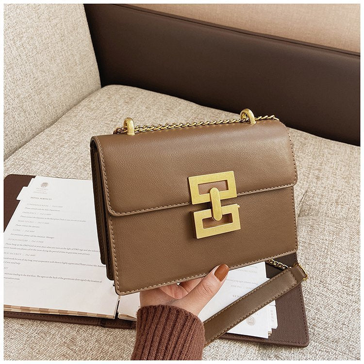 Aria Luxe Shoulder Bag