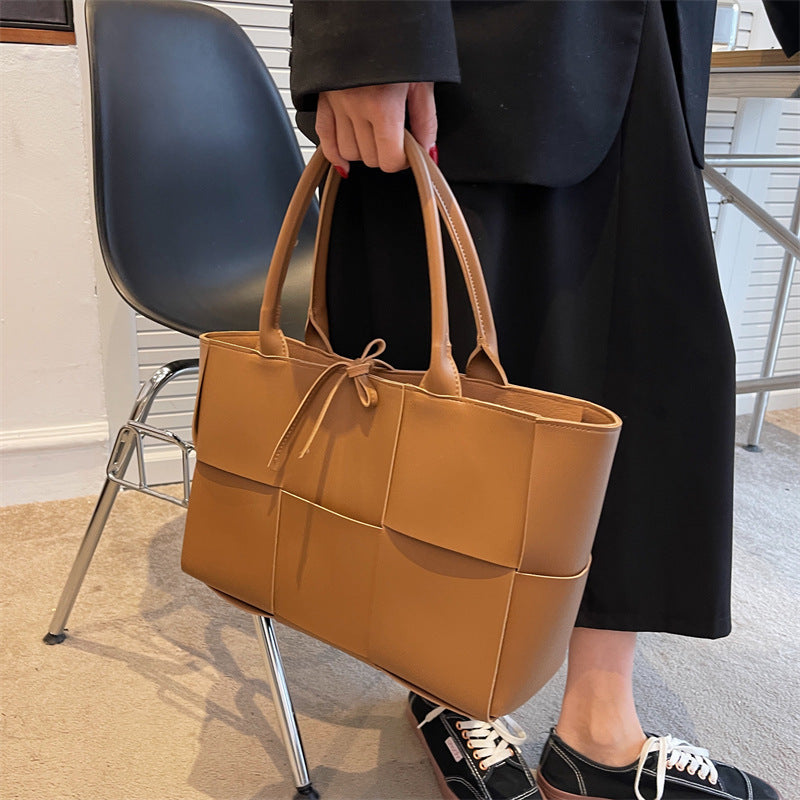 Velanci Leather Tote Bag – Timeless Elegance Redefined